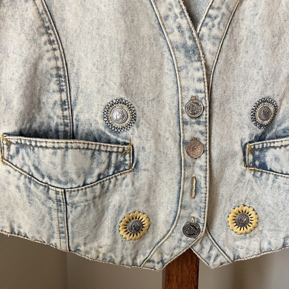 Vtg Women Jordache Denim Jean Vest Small Embroidered Flower Embellished Acid Y2K - Picture 3 of 8